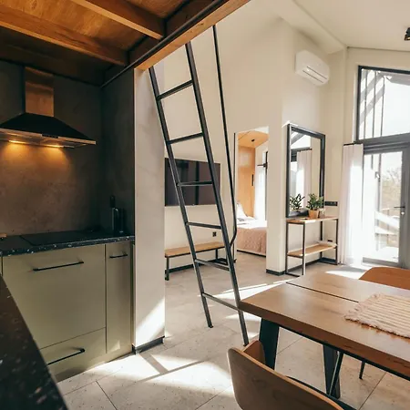 Travy 公寓式酒店 亚列姆切